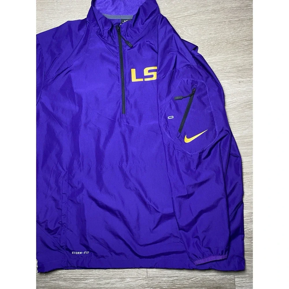 Men's LARGE Nike LSU Tigers Team Issued Jacket Pullover Dri-Fit Storm-Fit Purple